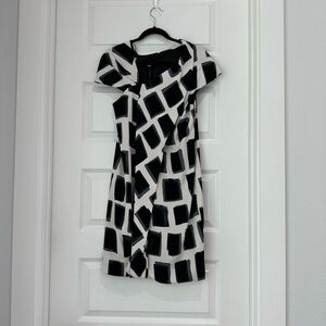 Chic Black and White Geometric Dress